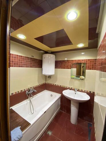 Uzunmüddətli kirayə mənzillər: Binəqədi rayonu 9-cu mikrorayonda Leyla mərasim evinin yanında — 7