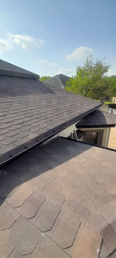 Həyət evləri və villaların satışı: Satış üçün fərdi yaşayış evi satılır.şəxsi tikili .ünvan novxanı — 11