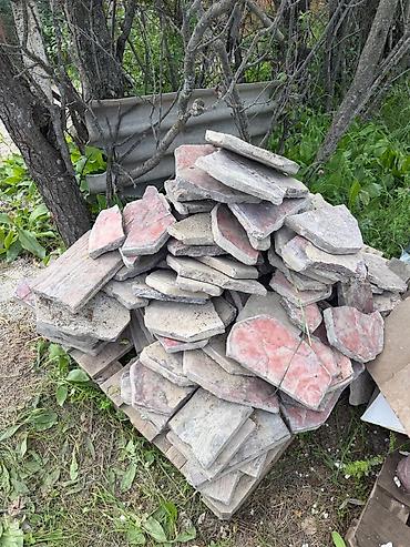 Отдам даром: Тротуарная плитка (разборка), разные формы и размеры… Описание: - — 6