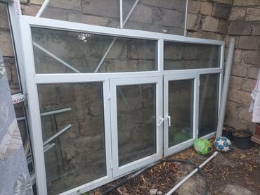 Plastik pəncərələr: PVC pəncərə-vitray blok - Material: ağ PVC profil, ikiqat şüşə — 3