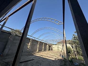 dam ortyu: Həyət və ya açıq sahə üçün metal karkas konstruksiya təqdim olunur — 2