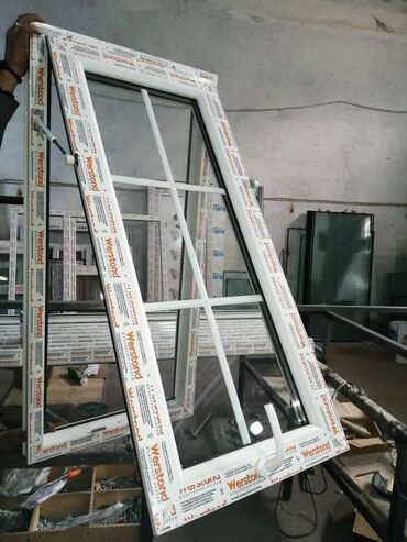Plastik qapılar: Yeni Plastik qapı Zəmanətsiz, Ödənişli quraşdırma, Rayonlara çatdırılma, Ünvandan götürmə, Ödənişli çatdırılma — 18