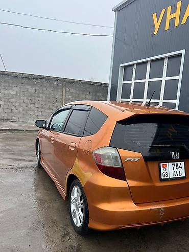 Honda: Honda Fit: 2011 г., 1.5 л, Автомат, Бензин, Хэтчбэк — 5