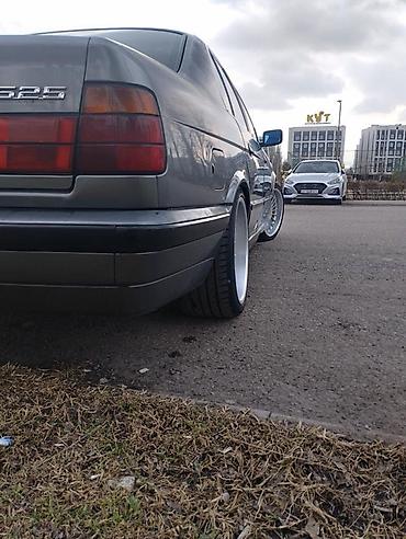 вмб е34: BMW 525: 1994 г., Седан — 3