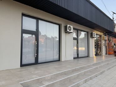 Digər kommersiya daşınmaz əmlakı: Obyekt Statiska binasinin tam yaninda yerleşir. İcereye verilen obyekt — 30