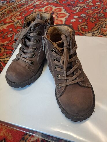 обувь мужская зима: Продаётся различная детская обувь. Цена на фото, состояние разное
