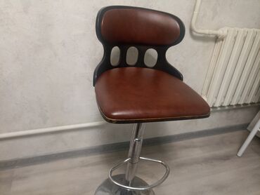 Салонные кресла: Кресло для салона красоты состояние хорошее цена окончаятельная 2500