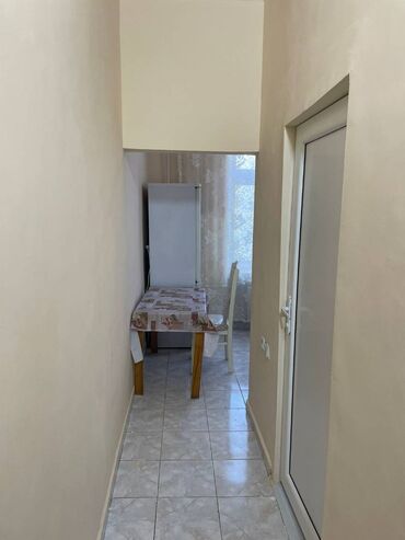 Uzunmüddətli kirayə mənzillər: Nərimanov metrosuna ayaqnan 5-dəqiqə masafədə 5 mərtəbəli binanın 5-ci — 5