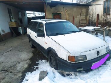 Volkswagen: Volkswagen Passat: 1989 г., 1.8 л, Механика, Бензин, Универсал