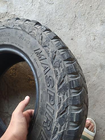авто прадажа: Təkər 245/70 R16 off-road təkər Satılır. İşlənmiş təkərlərdi. Təzə — 4