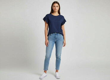 zara queen t shirty: Janina, Women`s T-shirt, size L