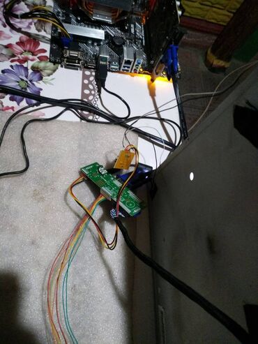 Мониторы: Монитор, Б/у, 16" - 17" — 5