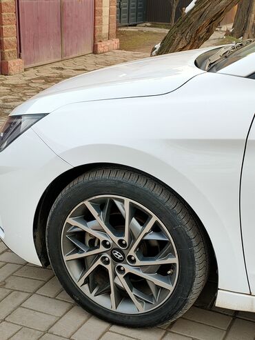 Hyundai: Hyundai Avante: 2019 г., 1.6 л, Вариатор, Бензин, Седан — 10