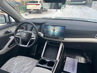 BYD: BYD Yuan Up: 2025 г., Электромобиль, Кроссовер — 11