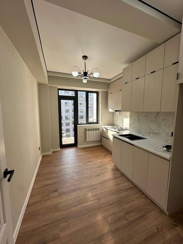 продается квартира новопавловка: 1 бөлмө, 42 кв. м, Элитка, 7 кабат, Дизайнердик ремонт
