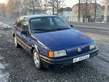 Volkswagen: Volkswagen Passat: 1991 г., 1.8 л, Механика, Бензин, Седан