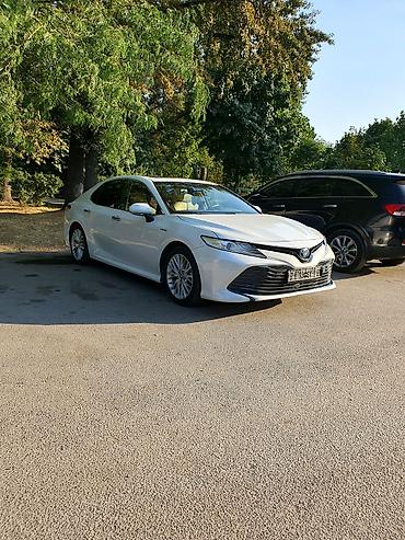 byd e1: Toyota Camry: 2018 г., 2.5 л, Автомат, Гибрид, Седан — 6