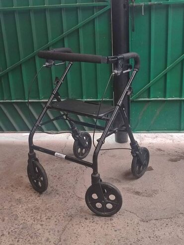 ходунки для инвалидов: Ходунок для взрослых роллатор. Для пожилых и инвалидов портативный