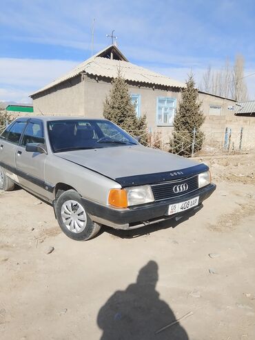 машина спортивный: Audi 100: 1988 г., 1.8 л, Механика, Бензин, Седан