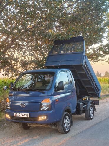 цельнометаллический спринтер: Hyundai Porter: 2018 г., 2.5 л, Механика, Дизель, Van