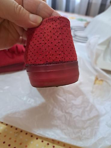 loafers cipele zenske: Crvene ženske patike – veličina 38 - Model: niske patike sa pertlama — 2