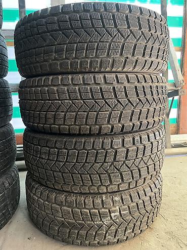 Шины 235 / 60 / R 18, Зима, Б/у, Комплект, Внедорожные (АТ/МТ), Китай, Maxxis