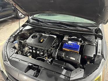 Hyundai: Hyundai Elantra: 2019 г., 2 л, Автомат, Бензин, Седан — 12
