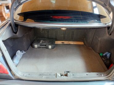 Mercedes-Benz: Mercedes-Benz E 240: 2.4 l | 1998 il Sedan — 13