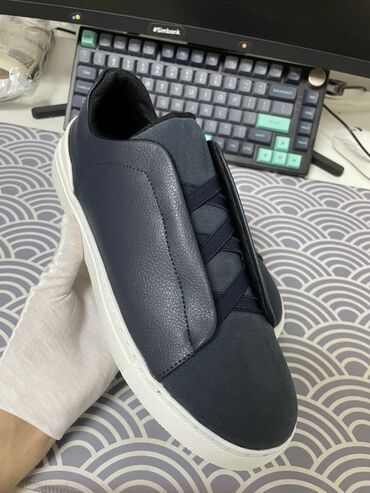 платья на кыз узату бишкек: Новые Zegna Материал: Замш Размер 42 Цвет: Синий Цена: 1799 сом