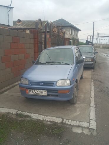 Daihatsu: Daihatsu Cuore: 1995 г., 0.8 л, Механика, Бензин, Хэтчбэк