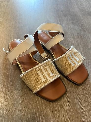 Basanoşka və səndəllər: Tommy Hilfiger, Ölçü: 37, rəng - Bej, İşlənmiş — 5