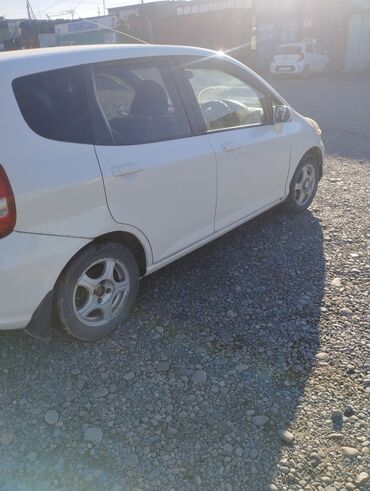 хонда фит коропка: Honda Fit Aria: 2002 г., 1.3 л, Автомат, Бензин