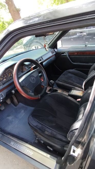 Mercedes-Benz: Mercedes-Benz W124: 1990 г., 2.3 л, Механика, Бензин, Седан — 16