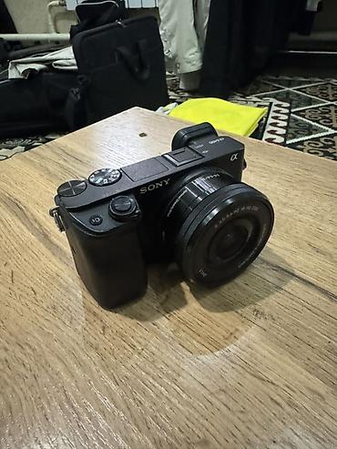 камера старая: Беззеркальная камера Sony Alpha a6400 с комплектным зум-объективом E — 1