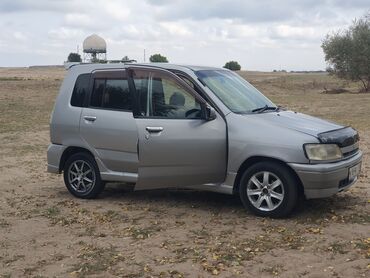 Nissan: Nissan Cube: 1999 г., 1.3 л, Автомат, Бензин, Хэтчбэк