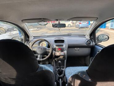 Toyota: Toyota Aygo: 2008 г., 1 л, Механика, Бензин, Хэтчбэк — 12