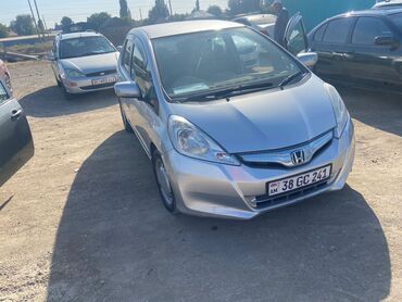 фит рассрочка: Honda Fit: 2010 г., 1.3 л, Автомат, Бензин