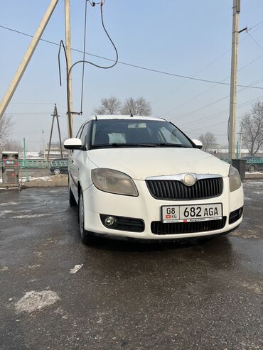 спринтер груз: Skoda Praktik: 2009 г., 1.4 л, Механика, Дизель, Фургон