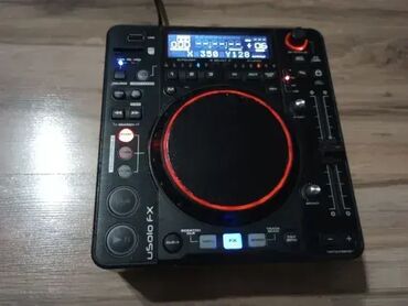 IPod i MP3-plejeri: DJ Tech USOLO FX Compact DJ Media Player and Controller Slanje Brzom — 6
