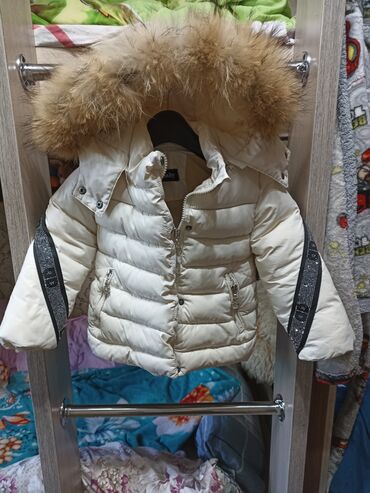 детские курточки: Зимняя курточка.
Примерно на два года