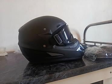 full face kask: Motorsiklet kaskı – tam üzlü, mat qara rəng Xüsusiyyətlər: - Tam üzlü — 1