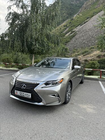 Lexus: Lexus ES: 2017 г., 2.5 л, Вариатор, Гибрид, Седан