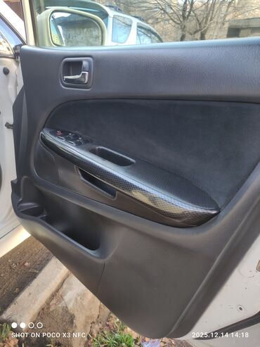 Honda: Honda Stream: 2001 г., 1.7 л, Автомат, Бензин, Минивэн — 6