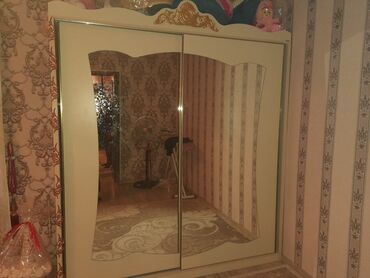 Qonaq otağı dəstləri: Masa və oturacaqlar — 2