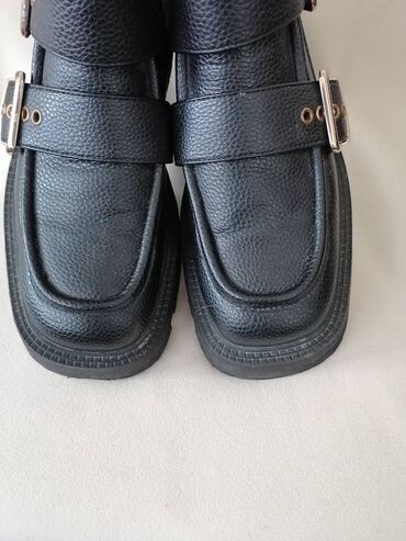 Gležnjače: Gležnjače, Bershka, 37 — 2