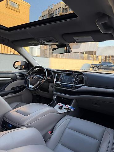 Toyota: Toyota Highlander: 2018 г., 3.5 л, Автомат, Бензин, Кроссовер — 5