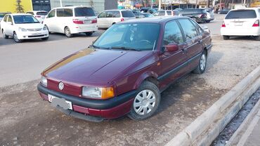 volkswagen 1990: Volkswagen Passat: 1990 г., 1.8 л, Механика, Бензин, Седан