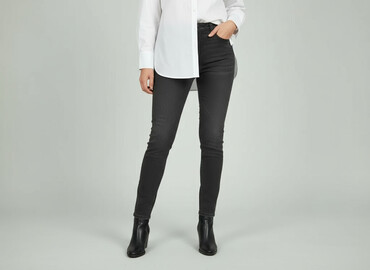 cross jeans zakręt: Jeansy damskie, rozmiar M