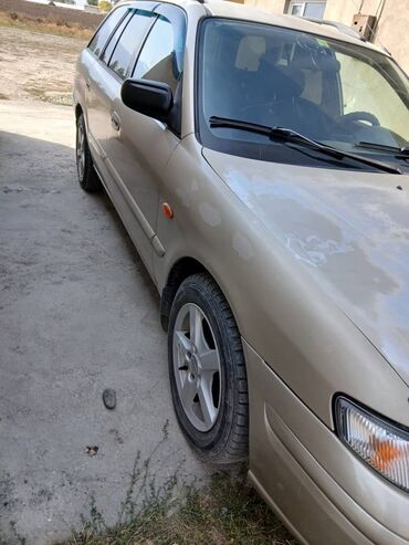 продаю в связи переездом: Mazda : 1998 г., 1.8 л, Механика, Бензин, Универсал