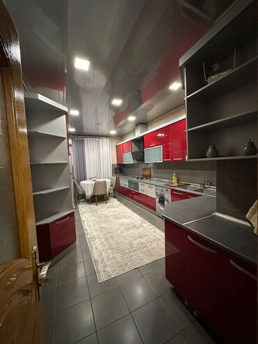 Uzunmüddətli kirayə mənzillər: 8 Noyabr metrosu Rahatin yanınında mənzil kirayə verilir. Mərtəbə — 14